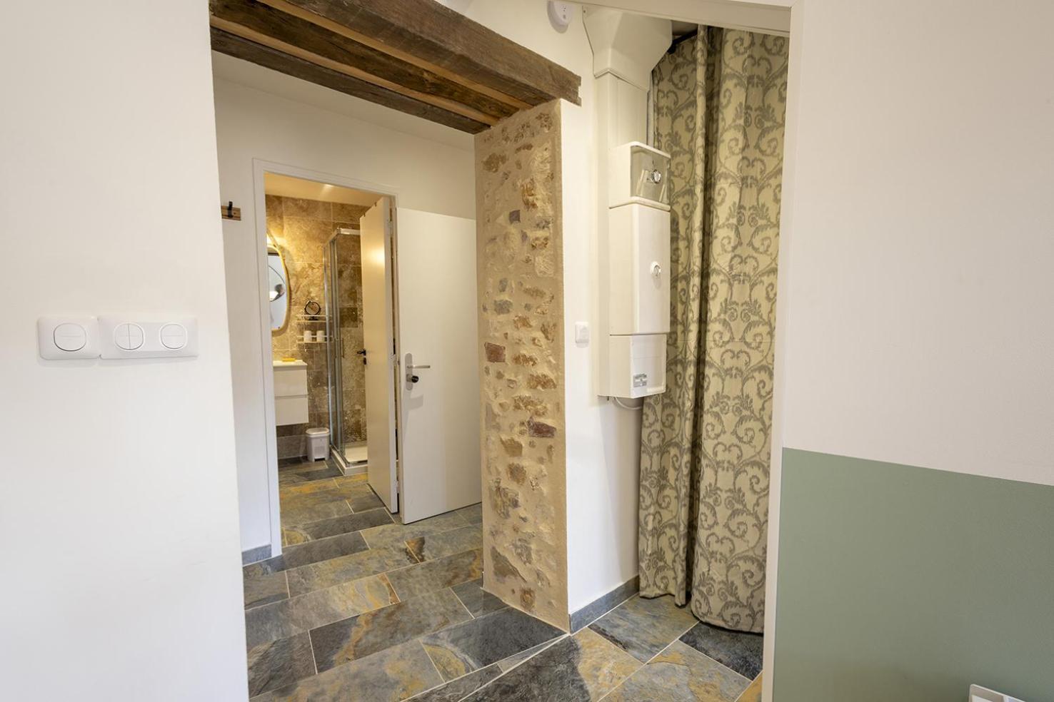 L'Emeraude - 1 A 4P - Wifi Fibre - Parking Gratuit Pont d'Ain Bagian luar foto